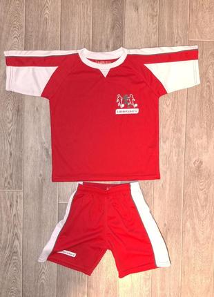 Спортивная форма футбольная