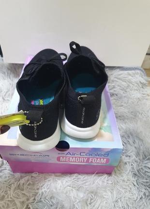 Кроссовки skechers слипоны оригинал черные 39( 26см) новые, не подойти размер. цена уже со скидкой8 фото