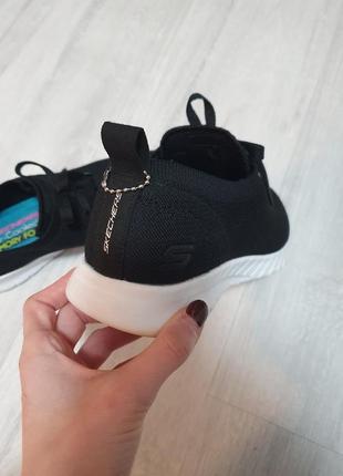 Кроссовки skechers слипоны оригинал черные 39( 26см) новые, не подойти размер. цена уже со скидкой9 фото