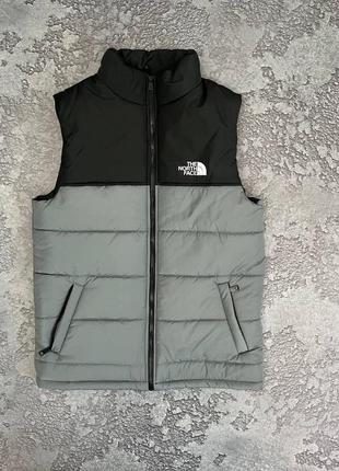 Жилетка the north face в трех цветах