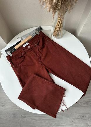 Zara кирпичные укороченные джинсы клеш