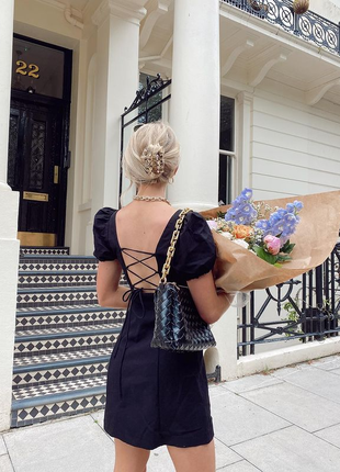 Стильна натуральна чорна міні сукня ззаду шнурівка zara 36/s