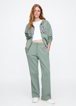 Спортивный костюм gap