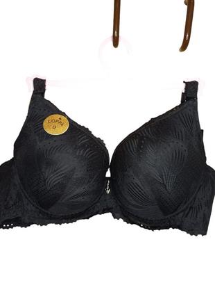 Кружевной бюст