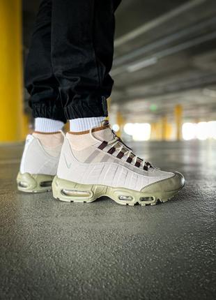 Чоловічі кросівки щільні дуже зручні в носінні не сковуються в русі висока якість стильні