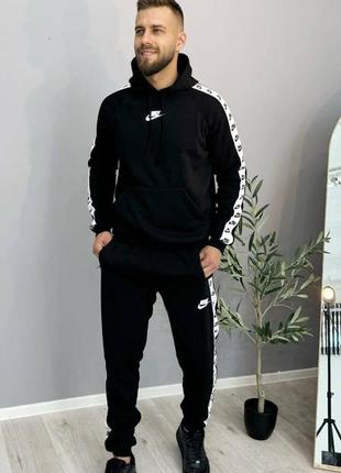 Чоловічий спортивний костюм під nike високої якості