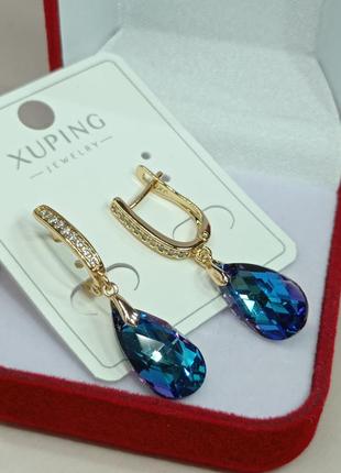 Шикарные серьги-висюльки с кристаллами swarovski. позолота.