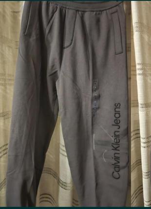 Продам фирменные штаны calvin klein