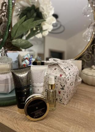 Sweet mandarin & grapefruit pampering от baylis & harding jojoba, vanilla & almond oil luxury
