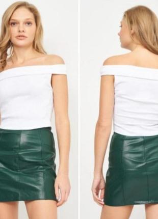 Топ в рубчик с открытыми плечами zara, короткий.