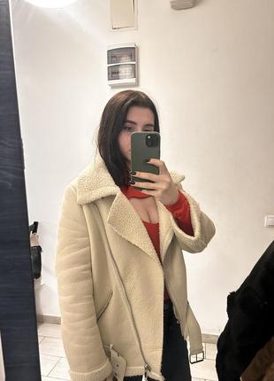 Дублянка білого кольору