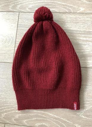 Шапку levi's