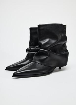 Кожаные ботинки на каблуке китен хил zara