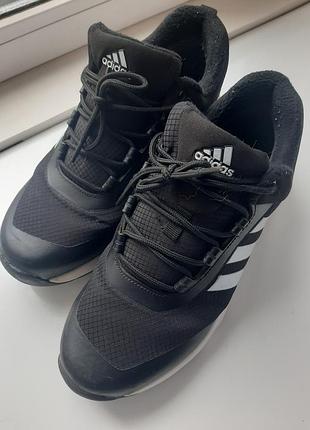 Чоловічі термокросівки adidas 40 - 41 розміру.