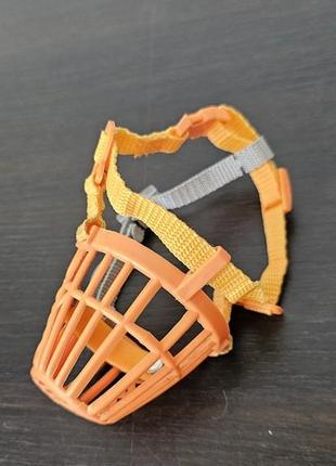 Пластиковий намордник розмір s