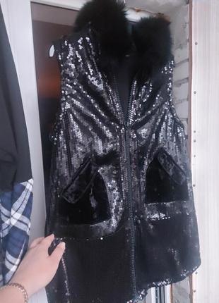 Жилет.  натуралка