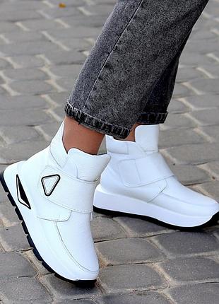Жіночі спортивні черевики білі зимові кросівки хайтопи на липучці з натуральної шкіри 15749