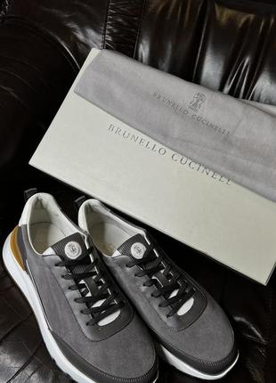 Мужские кроссовки