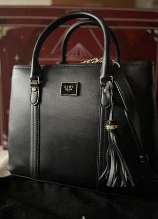 Новая кожаная сумка dkny