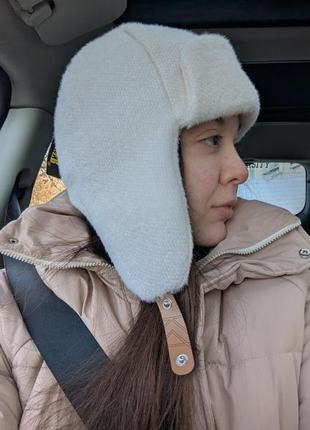 Нова шапка вушанка