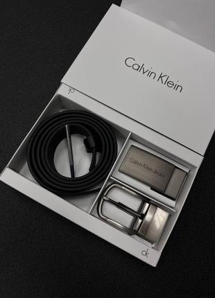 Calvin klein подарочный мужской набор две пряжки и кожаный ремень
