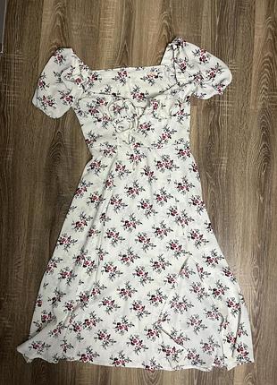 Платье платье в цветочный принт миди