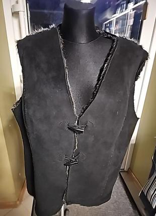 Жіночий жилет