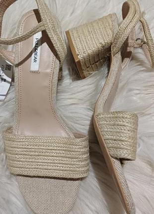 Фирменные босоножки от pull & bear8 фото