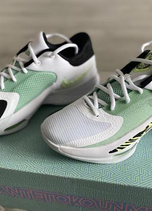 Кроссовки nike