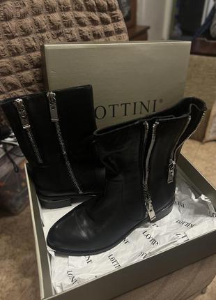 Ботинки короткие черного цвета vitto rossi