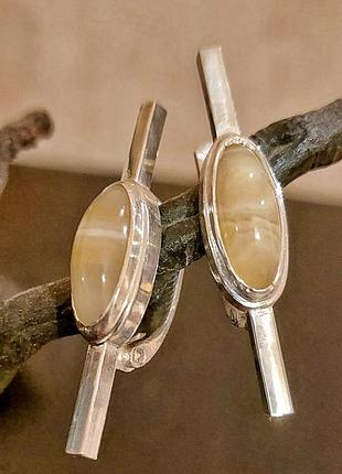 Сережки срібні 925° з агатом. нові.