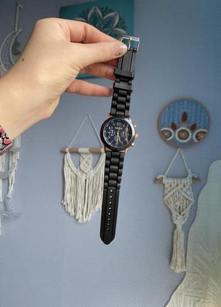 Часы мягкий ремешок