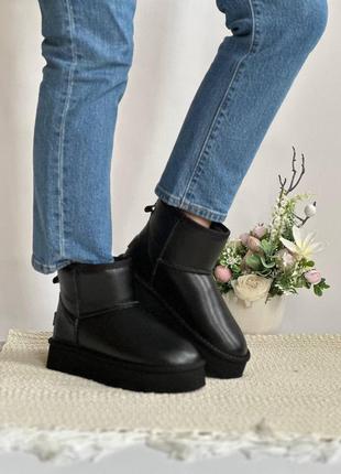 Чорні шкіряні угги 276