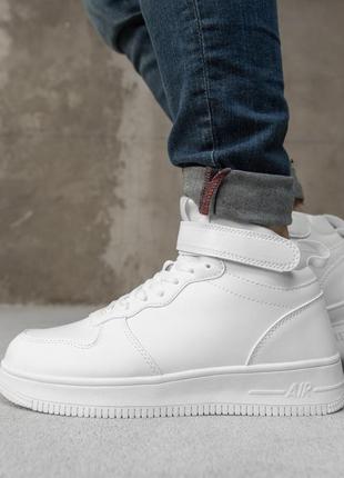 Мужские зимние кроссовки force white