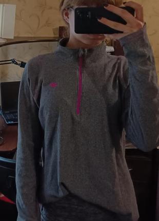 Спортивна кофтинка