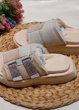 Сандалії deckers 👌