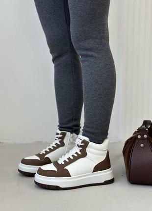 Кроссовки зимние бело - коричневые на платформе