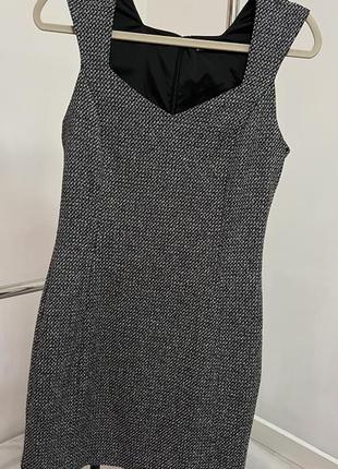 Платье праздничное