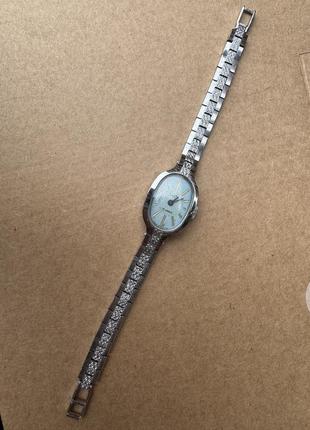 Механические наручные часы луч.