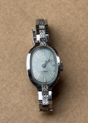 Механические наручные часы луч.