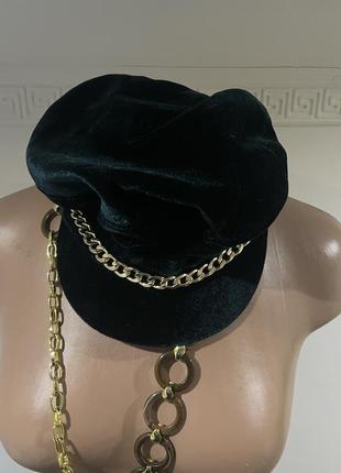 Невероятный головной убор