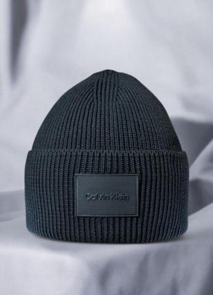 Дуже теплі шапки від бренду calvin klein black
