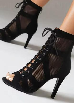 Туфлі для танців high heels