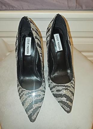 Туфлі нові на шпильці steve madden зі стразамі