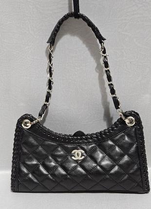 Кожаный багет в стиле chanel