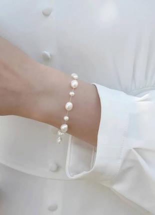 Изящный браслет с натуральным жемчугом барокко. серебряная фурнитура