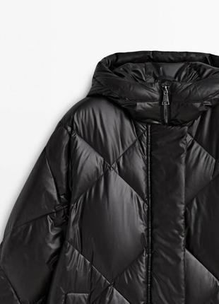 В наличии  пуховик massimo dutti
