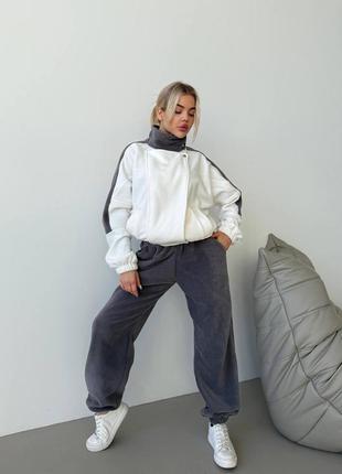 Теплый женский спортивный костюм