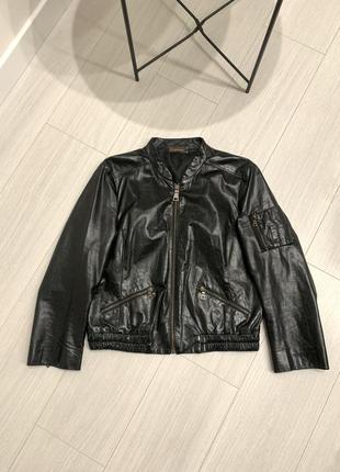 Женская кожаная куртка prada оригинал