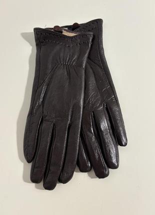 Кожаные перчатки